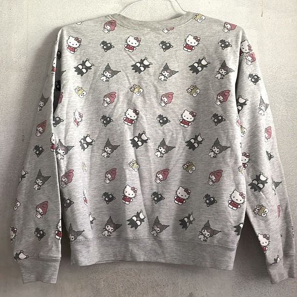 Sanrio Hello Kitty Gray Sweatshirt, size M juniors - Picture 2 of 4